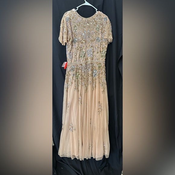 Mac Duggal 5717 NWOT EMBELLISHED BUTTERFLY SLEEVE HIGH NECK GOWN - Picture 6 of 9